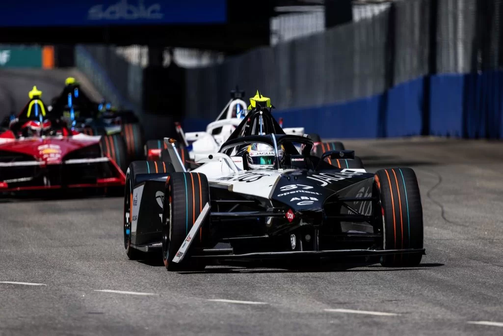 Mitch evans takes second place podium for jaguar tcs racing under the sao paulo sun in electrifying e prix
