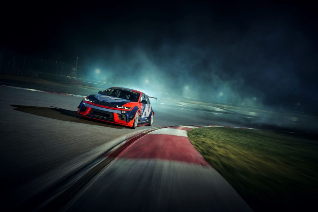 Hyundai motor introduces ioniq 5 n en1 up car ushering in a new era for electric vehicle racing