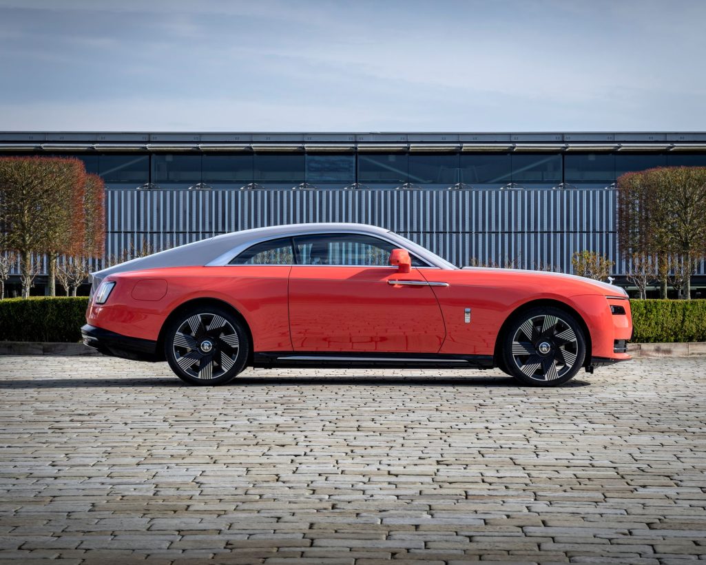 Rolls royce debuts spirit of expression bespoke series at auto china 2024