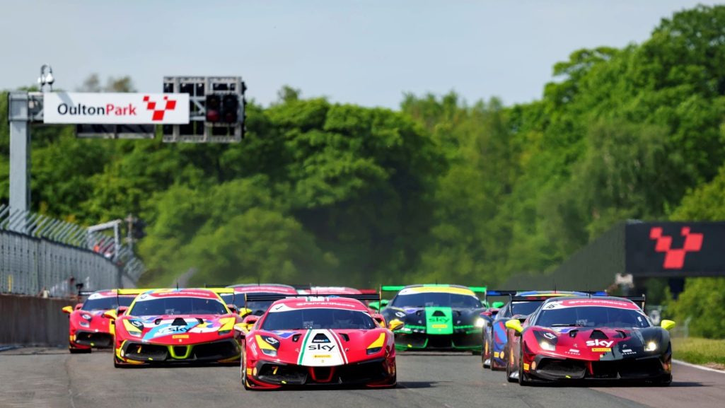 Thrilling races await the 2024 ferrari uk challenge continues at oulton park 1 1