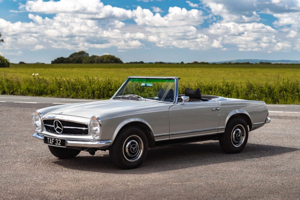 Classic Car Enthusiasts Around The World Contribute To H H Classics Auction Success