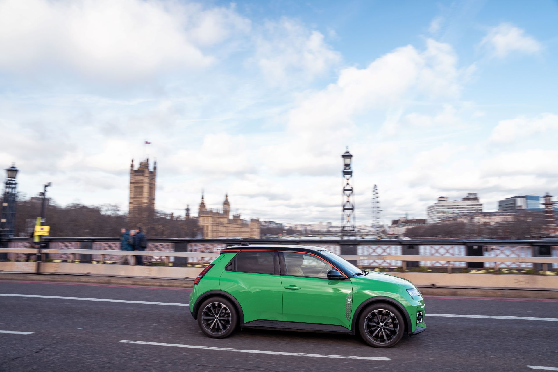 Renault 5 E Tech Electric The Newly Crowned Car Of The Year Now Open For Orders