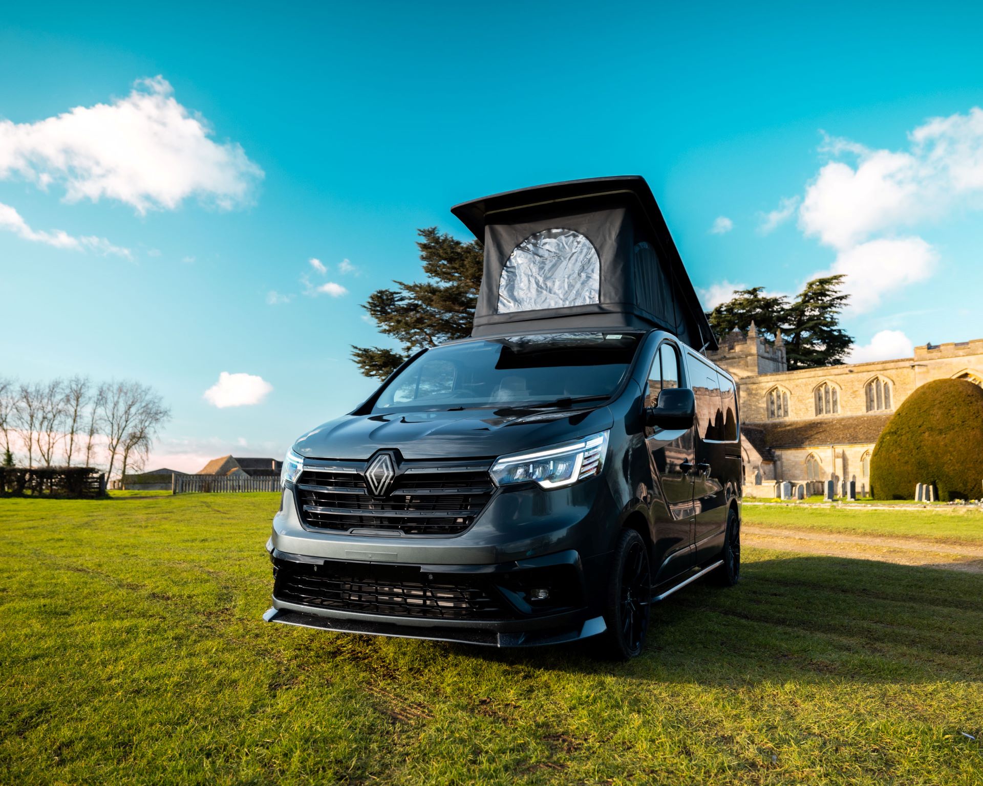 Renault Trafic Transformed Into Cutting Edge Gas Free Campervan By Escape Campers