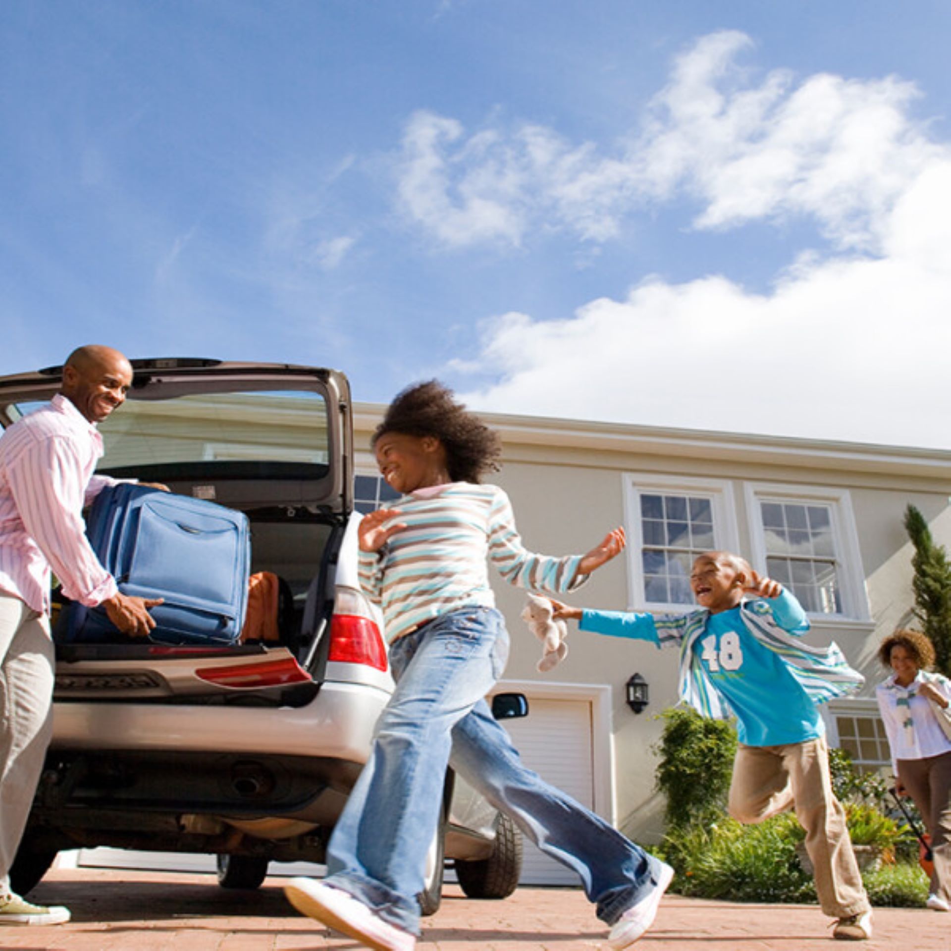 Drive Safe This April Dunlop Tyres Sa Urges Motorists To Prioritise Road Safety Ahead Of Long Weekend Travel