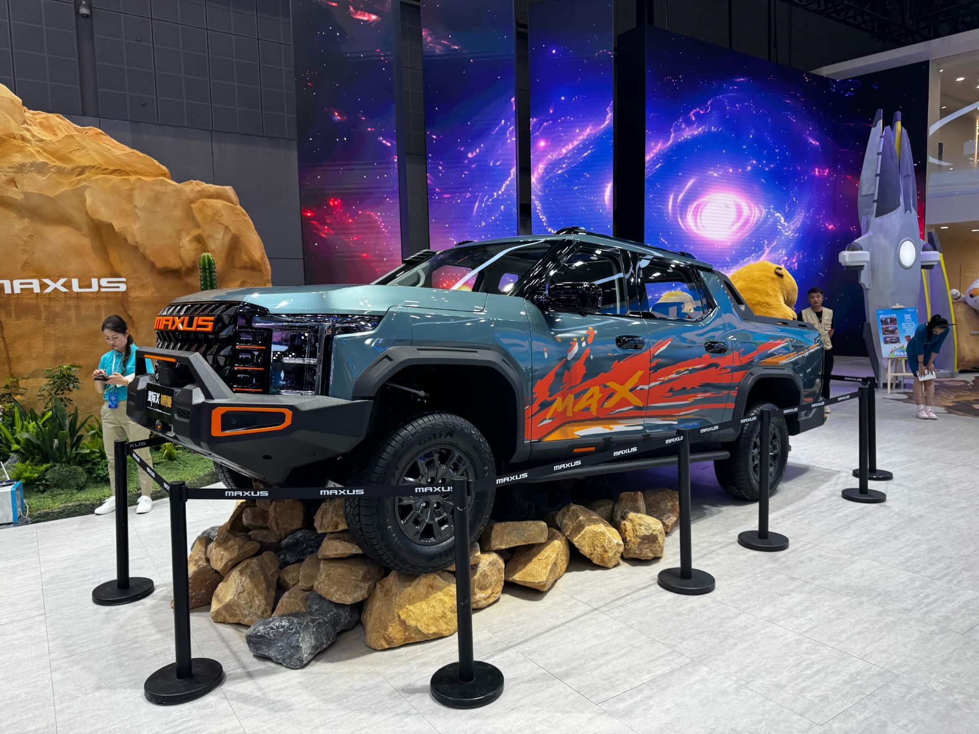 Ldv Makes Waves At The Shanghai Motor Show And South Africa Is Set To Reap The Rewards