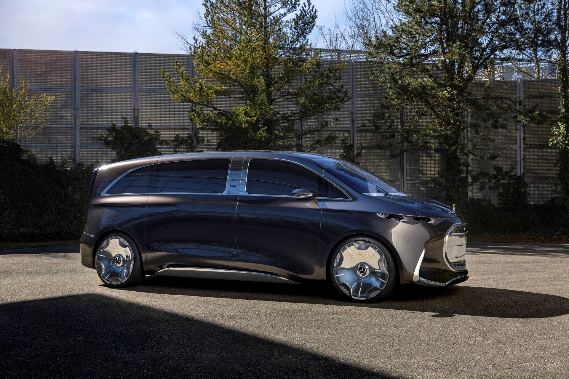 Mercedes Benz Vans Unveils Vision V A New Benchmark In Luxury Mpv Design