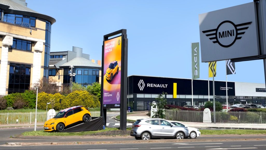 Renaults Cheeky Cross The Road Campaign Shakes Up Brentford