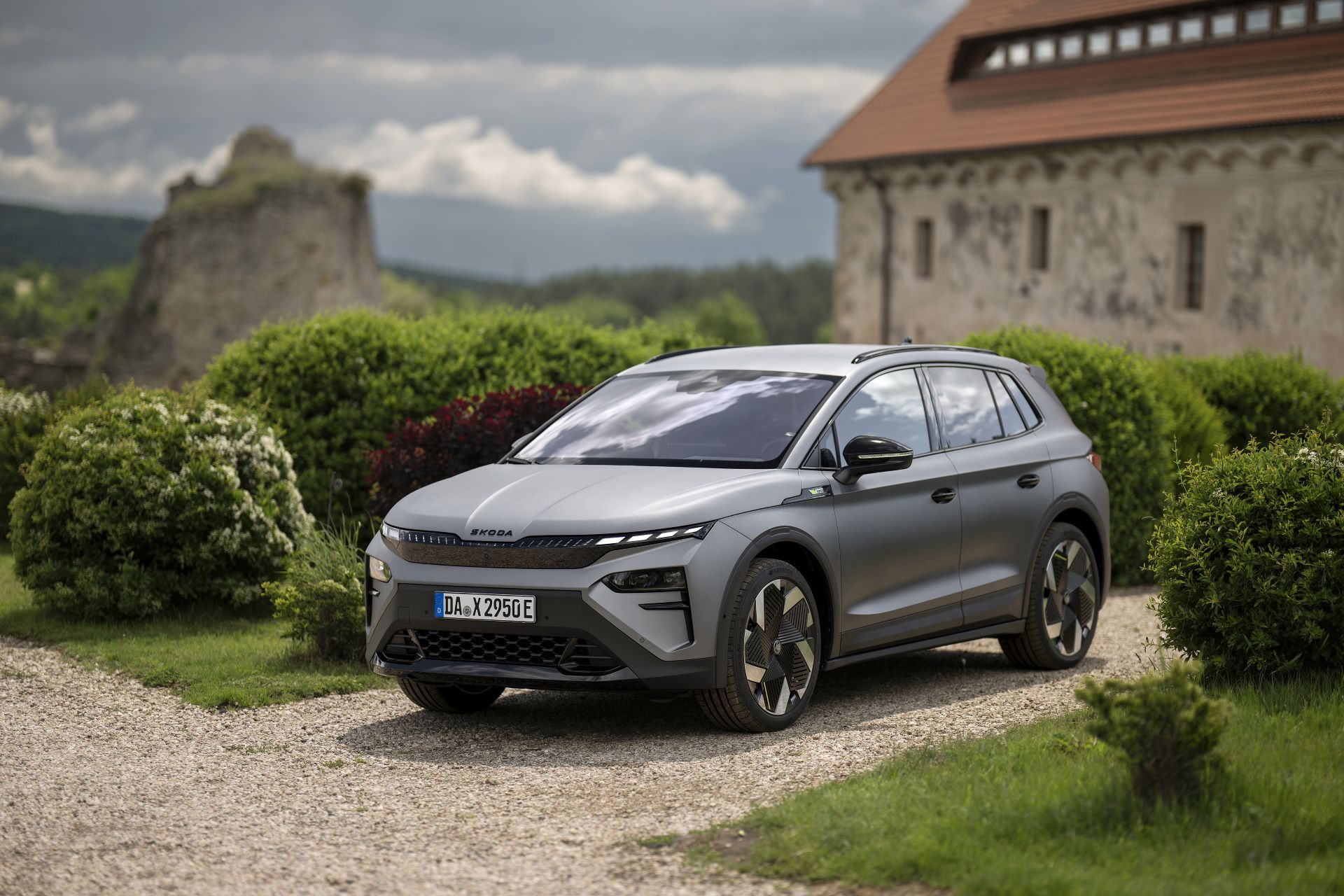 Skoda Unleashes The Elroq Vrs A Powerful New Flagbearer For Its Electric Future