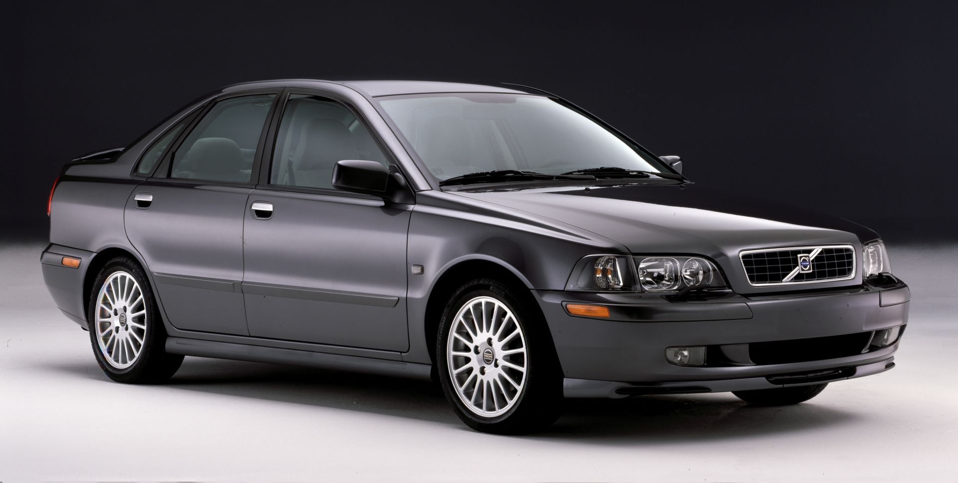Volvos S40 Legacy Three Decades Of Safety Style And Performance Living On In The 40 Series