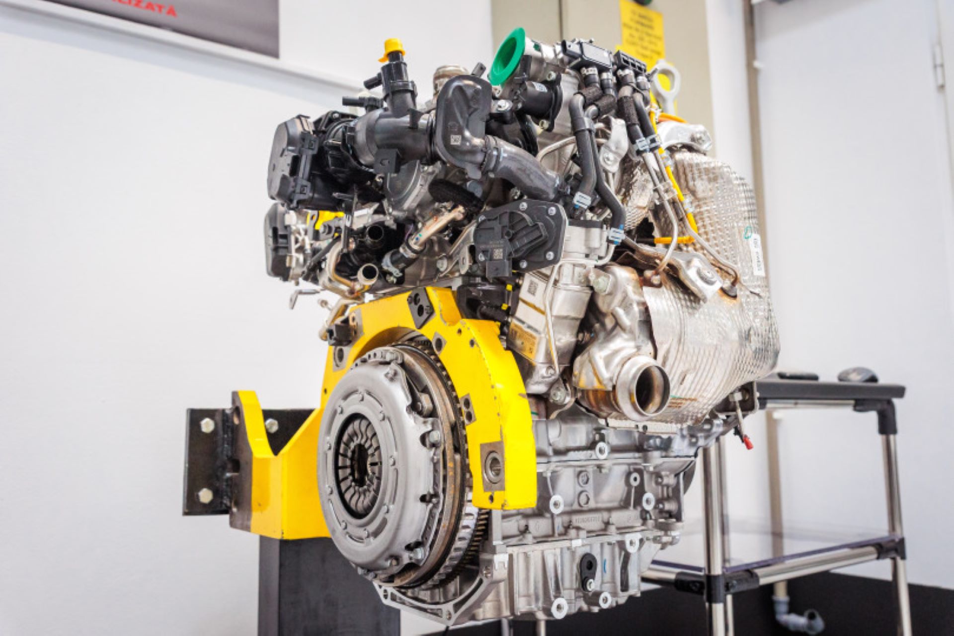 Horse Technologies Unveils World First Hr12 Lpg Mhev Engine Combining Direct Injection With Lpg