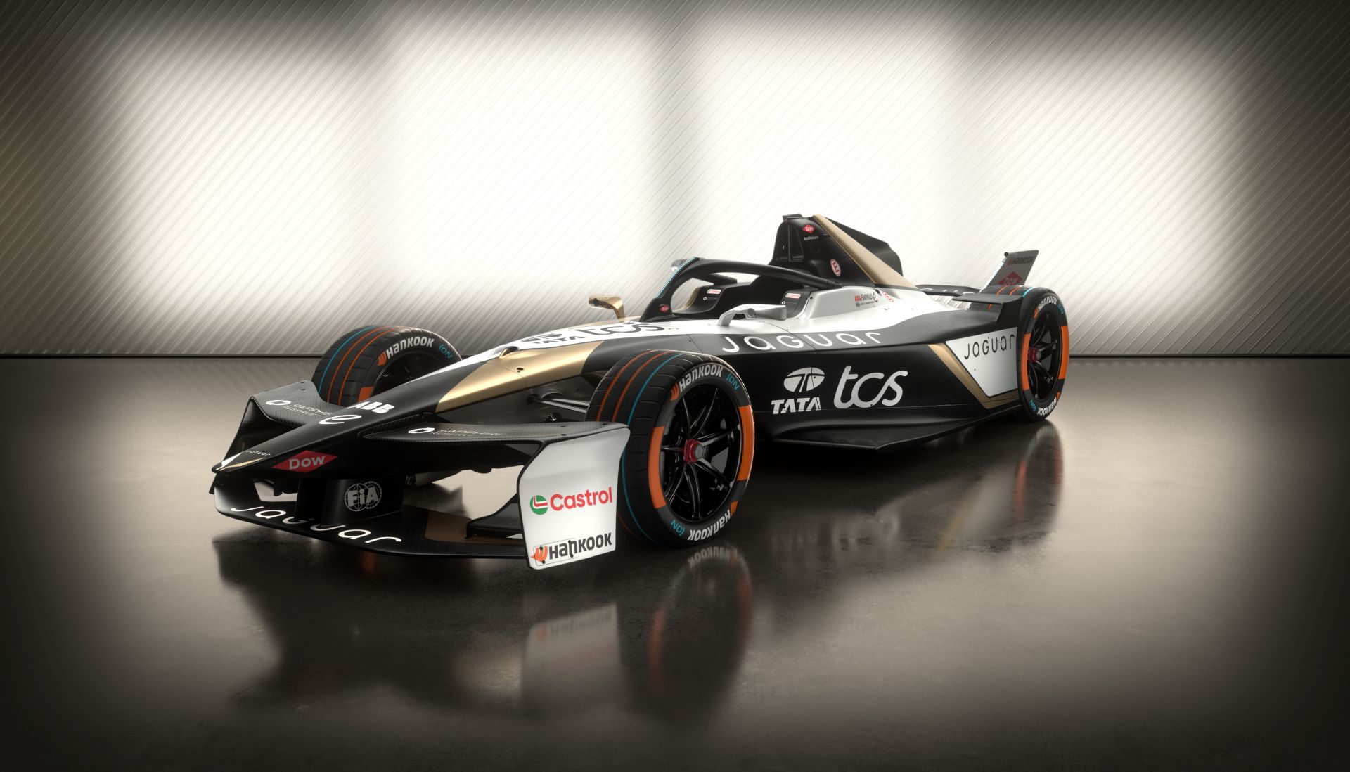 Jaguar tcs racing marks its tenth formula e season with striking new livery and star line up